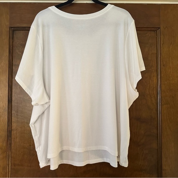 Torrid Tee - Picture 4 of 5